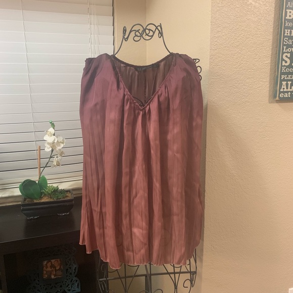 Zara Basic ombré pleated relax fit top in XS - Picture 2 of 3